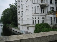 side of Annette's apartment