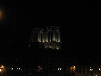 nighttime_notredame