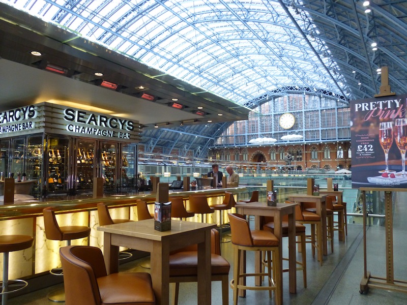 st_pancras_champagne.jpg