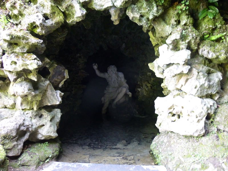 stourhead_grotto_rivergod.jpg