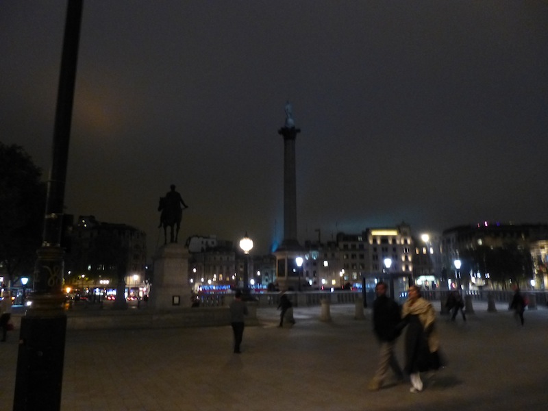 trafalgar_at_night.jpg